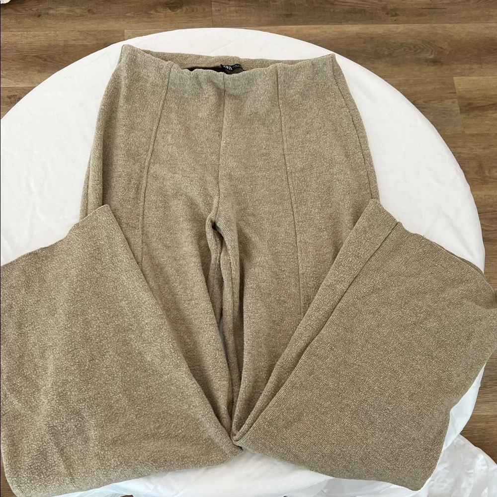 Zara Neutral Wide-Leg Knit Pants in Taupe